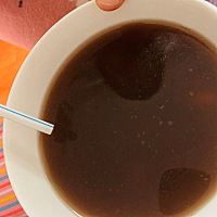 排：月嫂做的排湿气水，每天喝n多碗，排湿效果显著，料：薏米，红豆，花生，高压锅里焖煮