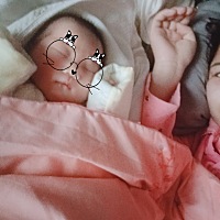 宝宝，出生了，顺产女，七斤八两，侧切，过程打无痛之前，疼的厉害。打完无痛，立马就没感觉了，不像想...