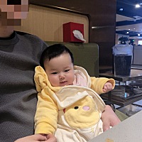 昨天辞掉了工作，准备在家做全职妈妈，其实身边的亲戚也好，朋友也好，都是劝我不要放弃自己的工作，说...