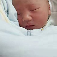 因为妊高症医生建议终止妊娠 37 4就让宝宝出来了 前一天塞水囊催产疼了大概五六个小时之后不疼了，今天...