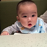 宝宝现在有时也会大小眼，这是正常的吗？