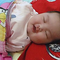 宝贝一出来就是个胖妞9斤6两-提前了10天-