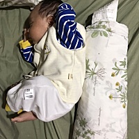 带bb都是很累很累的。尤其是bb哭闹不止而你的老公在一旁打游戏的时候。幸而bb每个动作表情都好可爱。陪...