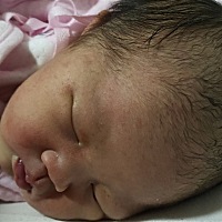 顺产小猪🐷妹妹一枚，很贴心❤，下午五点肚子疼去医院，七点打无痛，八点多开了八公分，九点多生下你...