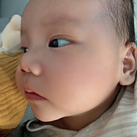 纠结买什么奶粉给宝宝喝，好吸收不上火的