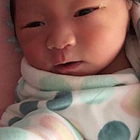 我也不知道我这个样子是不是多心，昨晚老公跟我讲我生完宝宝当天他以前聊天的一个网友给他转了200元红包...
