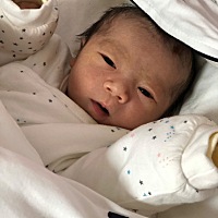 破水立马去医院，去医院办理住院到生差不多一个小时，做了个胎心监护，都来不及做b超就进产房，从1🈯...