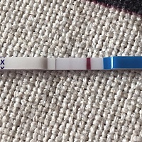 好多天水印了。实际肉眼可见。相机拍不清楚。 今天加深一些 相机也终于能拍清楚了 实际比照片红些。等待...