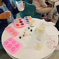 华美国际月子会所·佛山店母乳皂手工课堂开课啦(⁎⁍̴̛ᴗ⁍̴̛⁎)