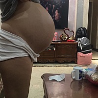 频繁的假性宫缩，一直没真的宫缩。 每次假性宫缩就像是孩子的屁股撅起来了一样，都顶在胃的部分，感觉都...