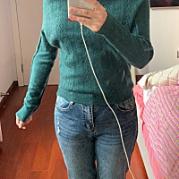 很庆幸，以前的裤子还能穿，腰围基本差不多，可惜的是，剖宫产刀口碰到牛仔裤好疼……看来还是不能穿