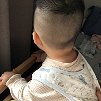 是我太脆弱了吗？ 居然被我👶🏻给咬哭了 太tm疼了 他看见我哭居然还一直笑😭 气死我了 😭😭�...