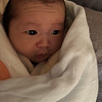 白天睡不醒，晚上睡不着啊！ 终于知道宝宝为啥可爱了，折磨人总的有点甜头的。