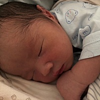 四个月的宝宝👶 刚出生🐣