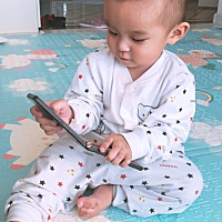 我家宝宝昨天刚满一岁，最近这阶段孩子就是不爱喝奶了，怎么喂也不爱喝  请问各位有过经验的宝妈该怎么...