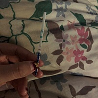 麻烦大家帮我看一下，这是怀孕的意思吗，今天测了两次，都是这样，谢谢