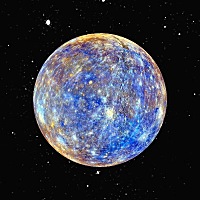 产后皮肤特干.。生完孩子皮肤立马变羞.很干很多细纹。。。我每天敷面膜.早晚涂面霜.还是很干！孕前孕后...