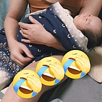 每晚这样半夜不睡觉，娃他爸都抱的快要哭了，真不知道上辈子怎么得罪他的小情人了！有同款娃吗？
