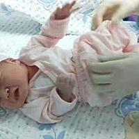 2019.8.23（农历7.23）出生的佩奇，纯母乳喂养，马上半岁了，希望宝宝健健康康、茁壮成长 这是护士阿姨...