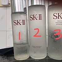 美女们，帮我认一下，哪个是清莹露，哪个是神仙水，谢谢