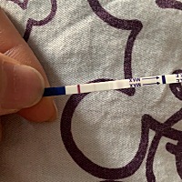 这月月经还有几天才来，今天测试了一下，大家帮我看看