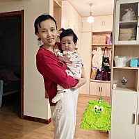 老二今天五个月了，这五个月时时刻刻不分离，白天晚上都跟我。今天拍个照片留个念，不修图不美容无滤镜...