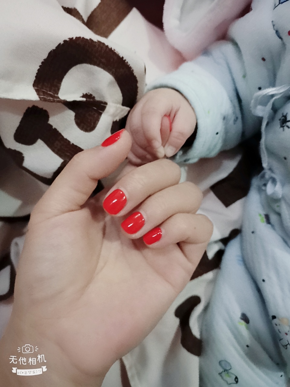 喜欢经常盯着妈妈看