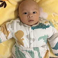 我很爱你我的宝贝，以后的生活你要跟哥哥在一块成长。
