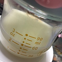 连个换手的人都没有，每天都在死循环，躺下床的时间从来没有超过2小时，孩子醒了就喂奶，喂完又要吸奶，...