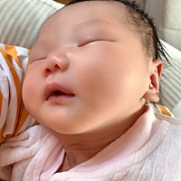 现在7天了，妈哟，一顿能吃一百多ml，老母亲喂不起了😭😭😭