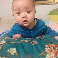 这是一个特别乖的小朋友，已经开始睡大觉了✌️