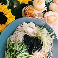 过了一个完美的30岁生日🎂❤️ 没什么愿望，爱老公，爱宝宝。