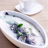 追奶过程很艰辛，但方法不可盲目，俗话说得好:“药补不如食补，食补不如觉补”。 就是说是药三分毒，我...