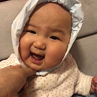 自己带孩子虽然累点 但起码心情是好的