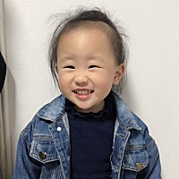 生俩孩子竟然没一个人说长的像我…