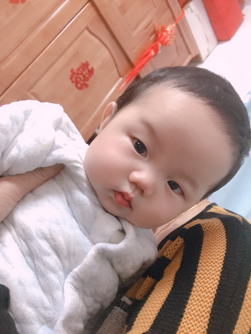 这是四个多月的样子，嘴唇好看死了🥰🥰