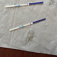 大家帮我看一下我到底有没有怀孕谢谢