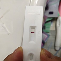 晨尿测的，是不是能看出点😂