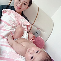现在都是每天两顿饭 奶也不涨了 不知道宝宝够不够喝 我跟婆婆在家 我这一天就两顿白菜水饺 后来我说咱做...