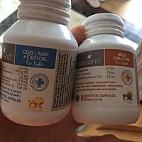 之前一直吃这两种，钙和维生素，现在又到该补什么营养的时候了，