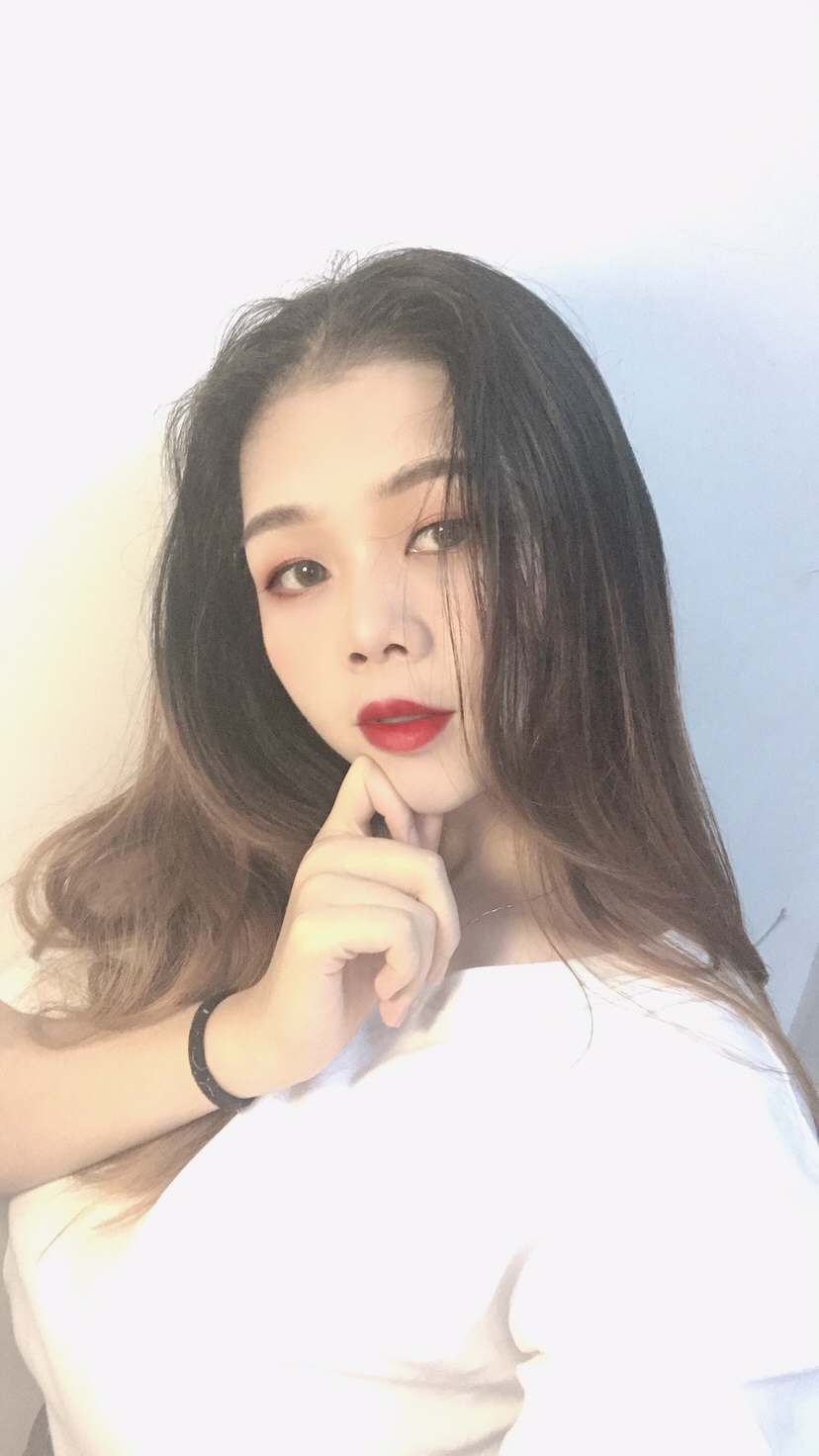 没怀孕的时候就想着等我怀孕 我要做一个漂亮的孕妈妈
后来怀孕的各种不适，早孕反应，不得不屈服