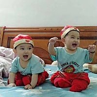 我两个宝宝已经7个月11天了，为什么还没有长牙齿呐？好急