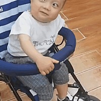 哈哈哈哈，家有萌宝……