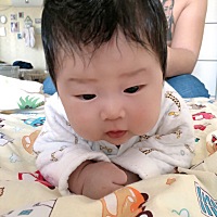刨腹产后出血一直都不多，后来滴滴答答🈶️一点。满月的时候都几乎没有了，最近几天又开始滴滴答答的...