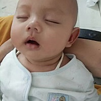喜欢你们睡觉的样子……我自己看不出来像不像。