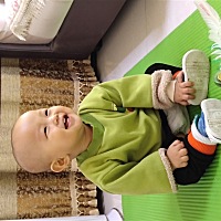 终于给孩子戒奶成功了，但是喂奶那会喂偏了，现在已经戒奶了，胸还是一大一小，想知道还有什么办法能改...