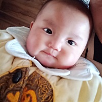 我家“小薯条”八个月了还没长牙，急死为娘了，请问各位宝妈给宝宝补钙吃的啥钙片，望告知谢谢！