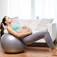 孕晚期是你和小胎儿的最后一关。顺利度过这一关，你就可以和亲爱的宝宝见面了！孕晚期要注意： 1、加强...