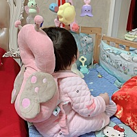 月子里别人家的小宝贝几两的长，我们家宝贝几斤的长，三个月体检护士姐姐笑你超重翻不了身吧～让你多做...