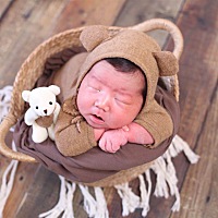 今天照了婴儿照，小宝贝配合的很好，爱你，我的小王子😄😄😄